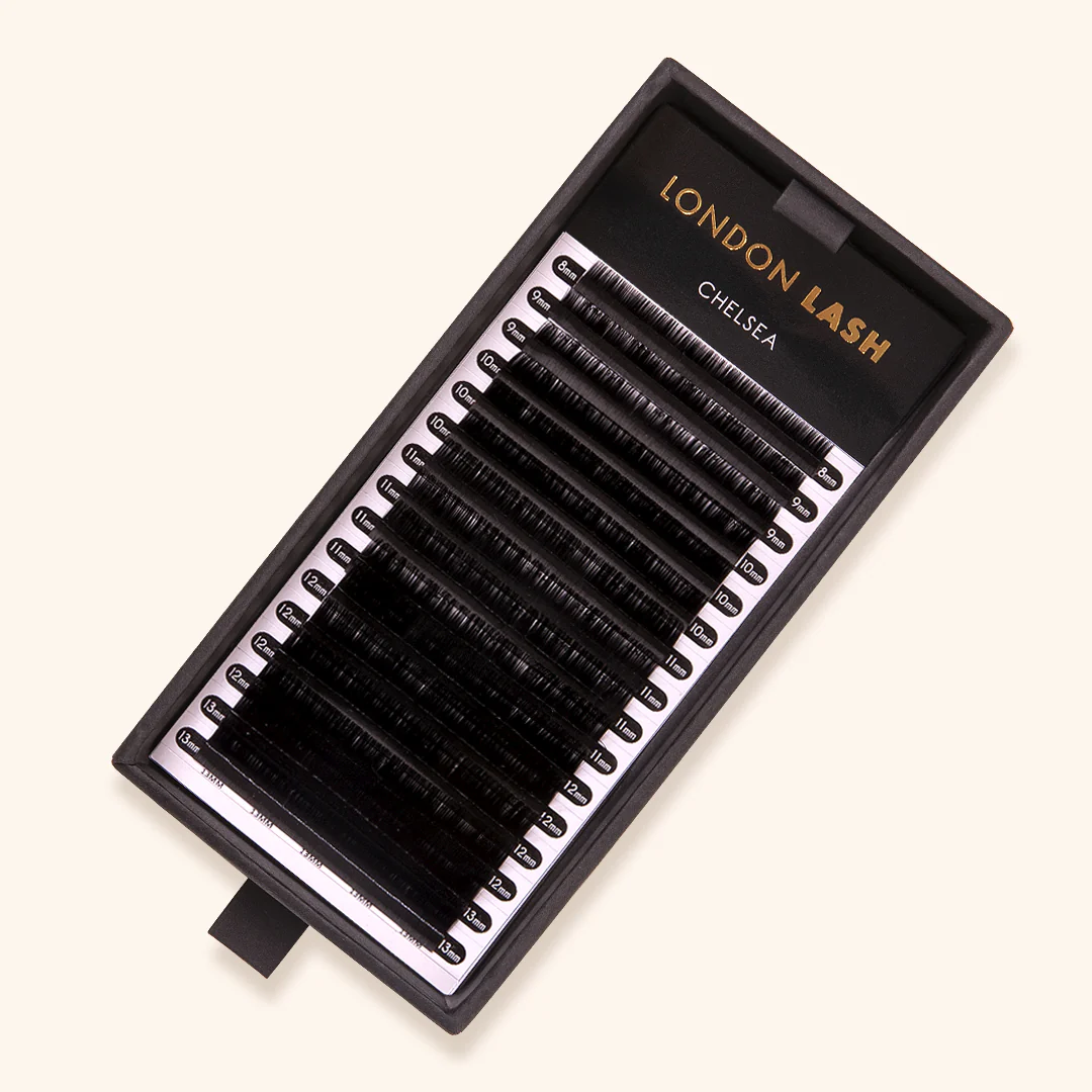 Mega Volume Chelsea Lashes 0.05 - Image 4