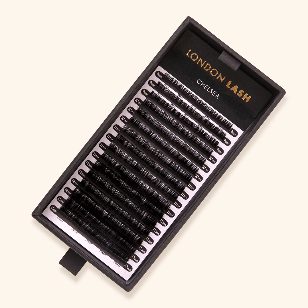 Mega Volume Chelsea Lashes 0.04 - Image 4