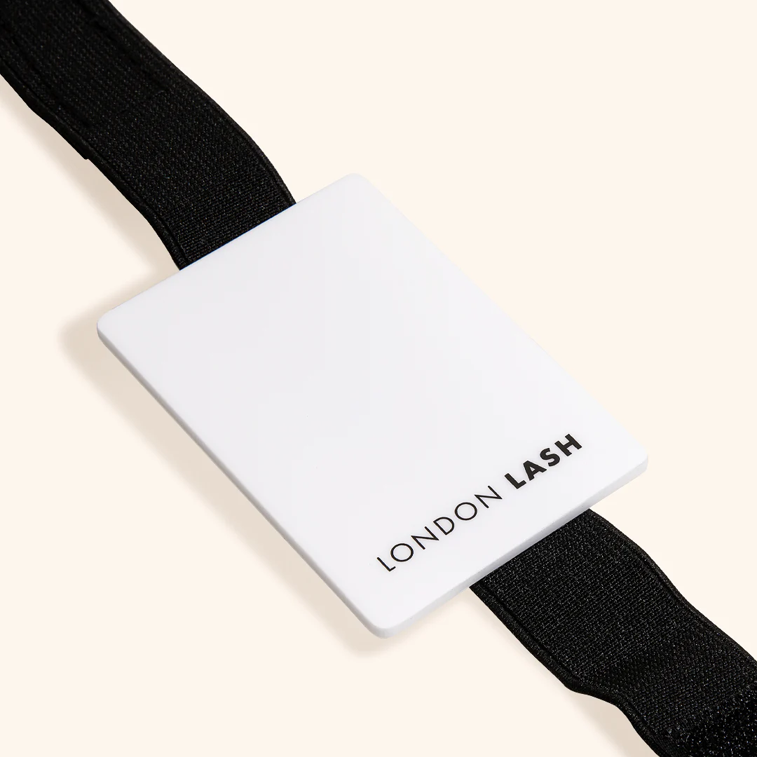 Plastic Attached-to-hand Lash Palette - Image 3