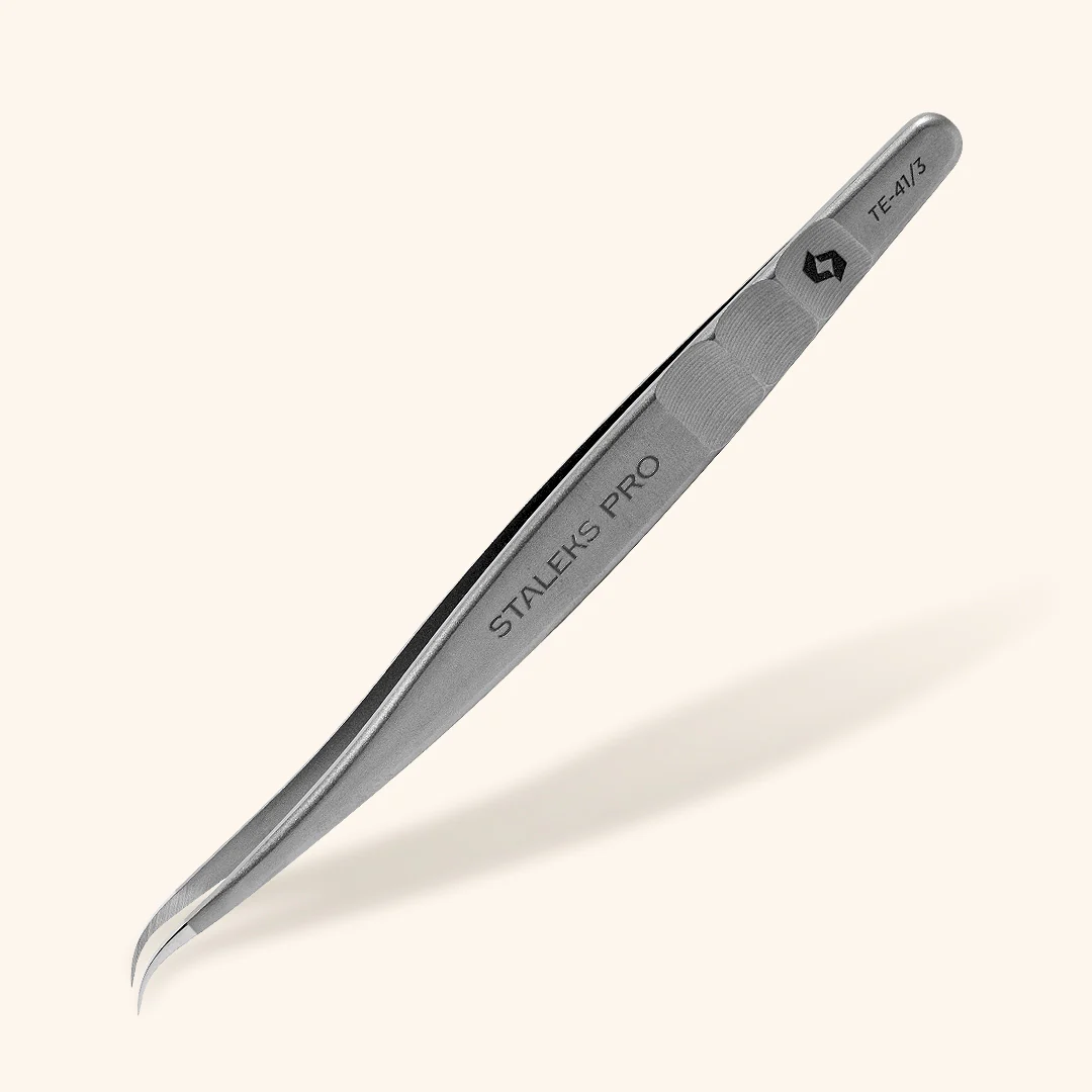 Petite Curved Tip Classic & Volume Eyelash Extensions Tweezers - Image 2