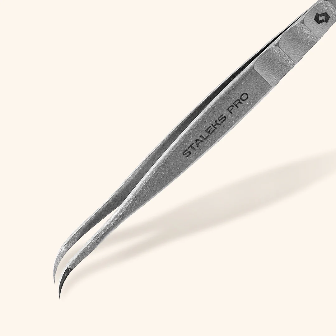 Curved Tip Volume Eyelash Extensions Tweezers - Image 2