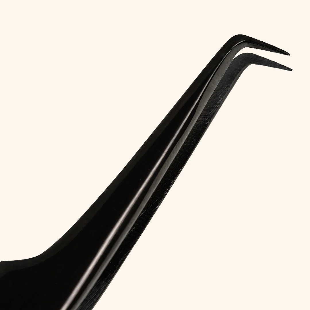 Ultra Fine Tip Mega Volume Tweezers - Image 4