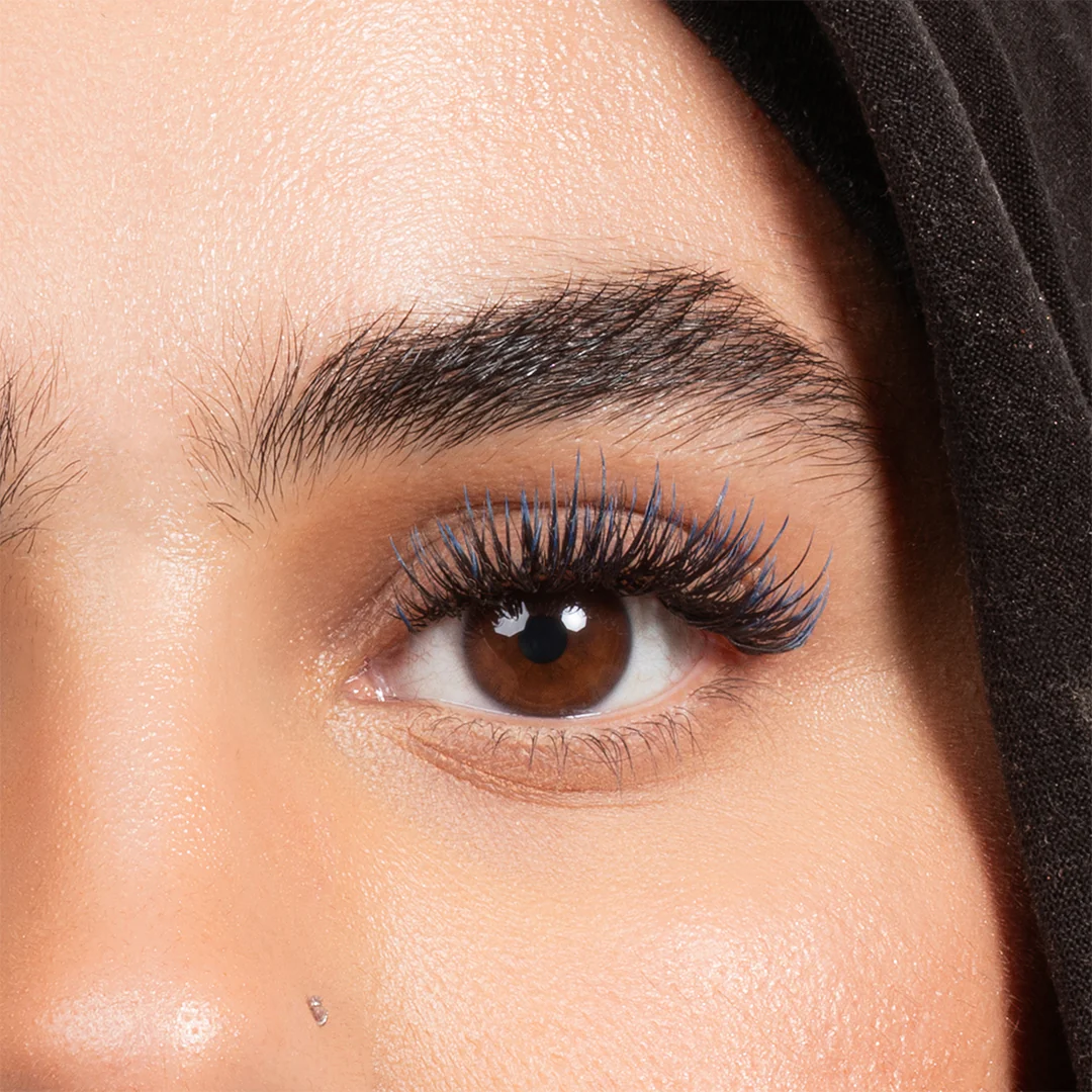 Violet Two-Tone Ombre Lashes 0.07 - Image 4